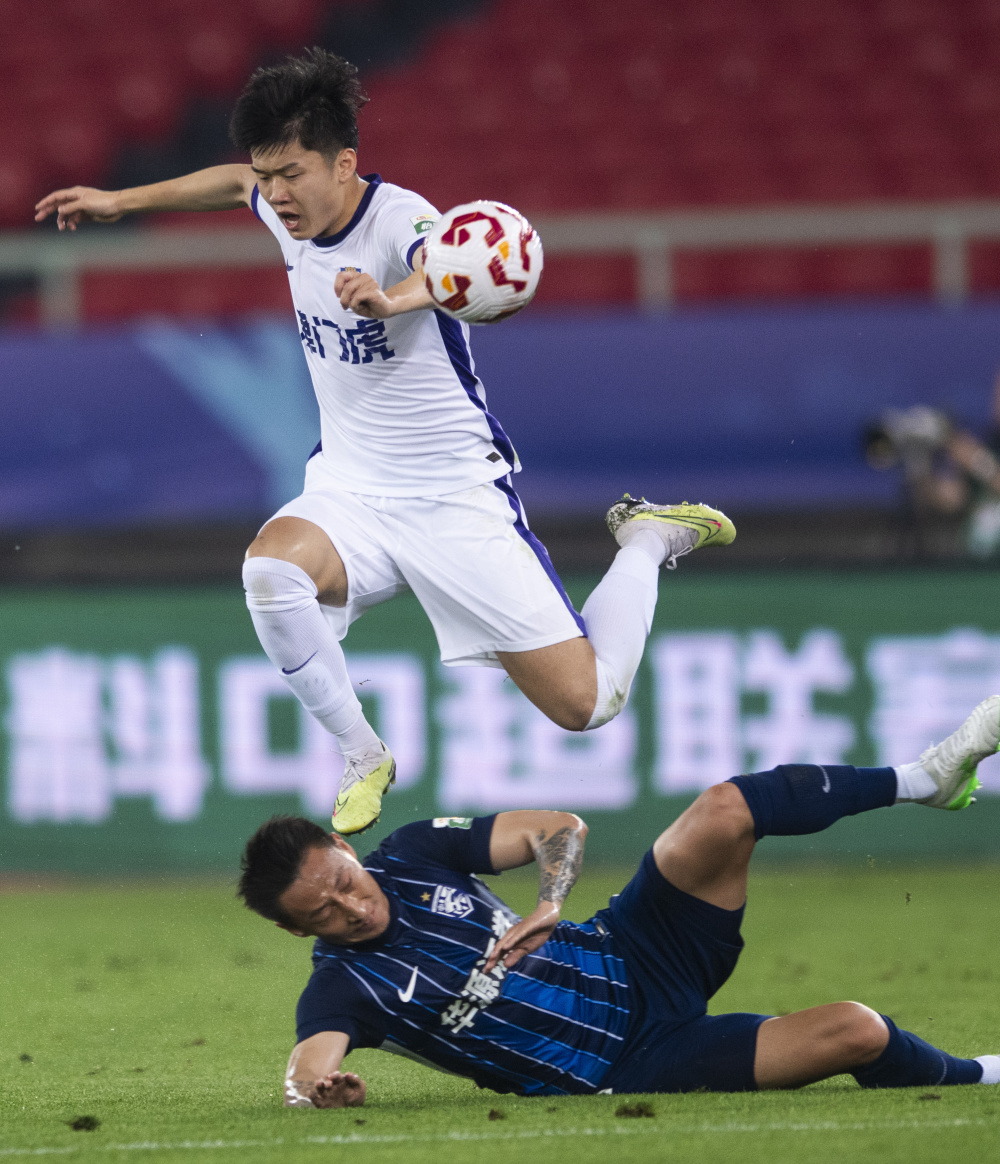 球牵制替内